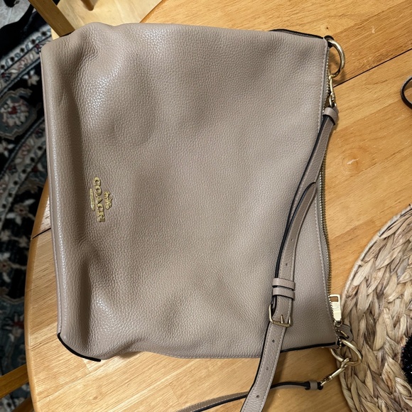 Coach Abby Duffle Bag - Picture 1 of 3